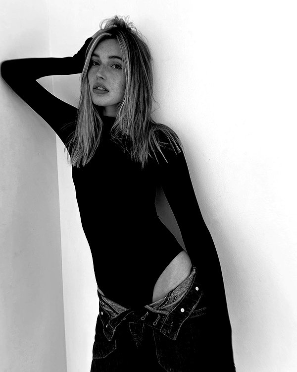 chelsnamsayin instagram image archive image