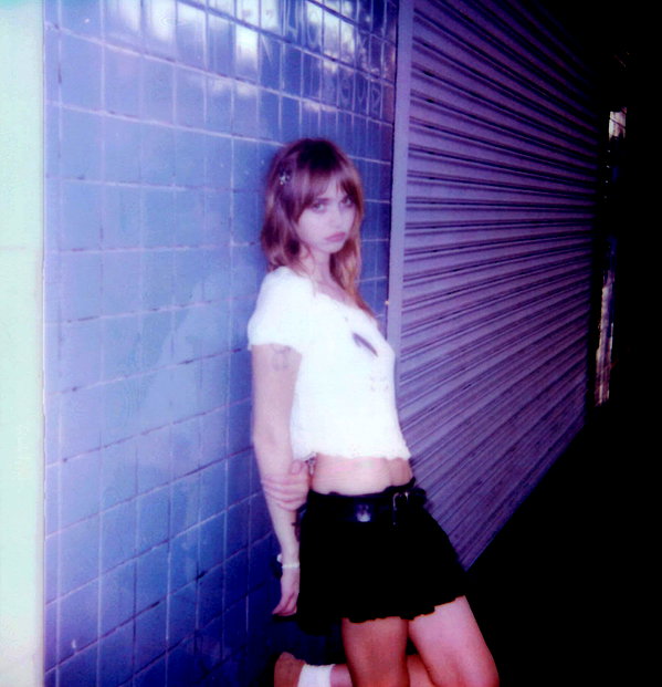 Archived image from @lolabllue on Instagram
