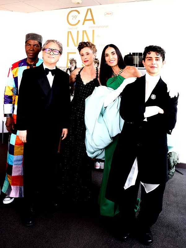 demimoore archive image