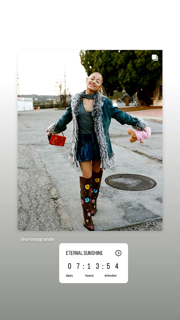 arianagrande instagram image archive image