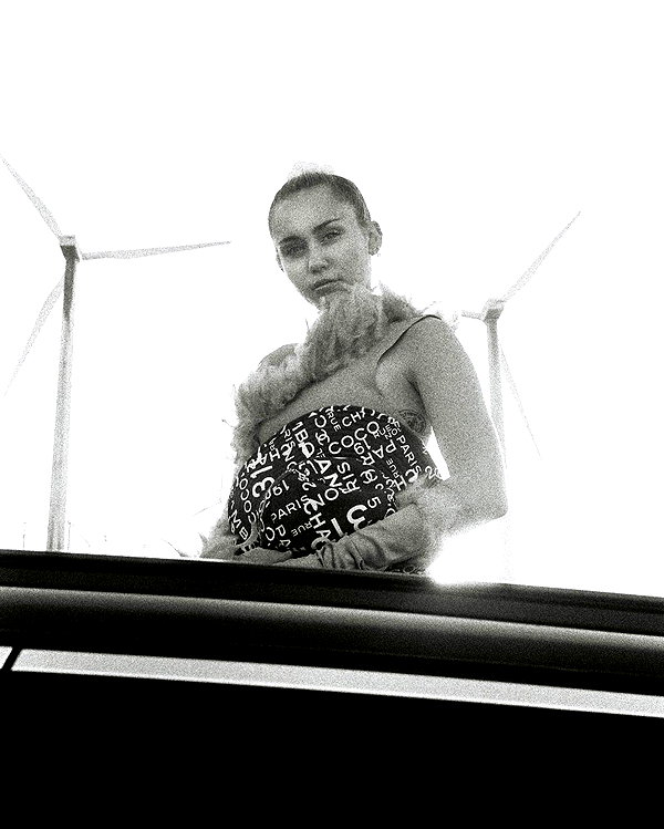 mileycyrus instagram image archive image