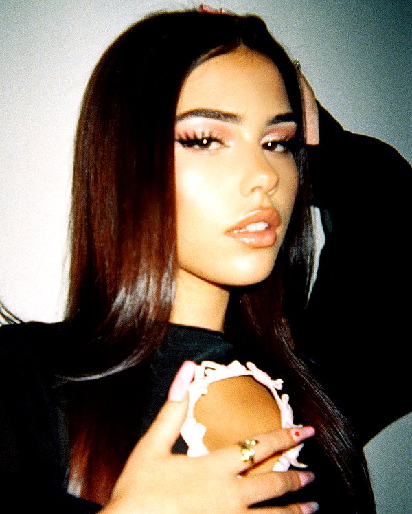 leahhalton instagram image archive image