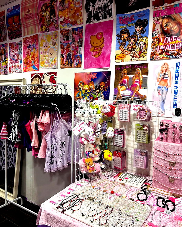 cyberangelz.shop instagram image archive image
