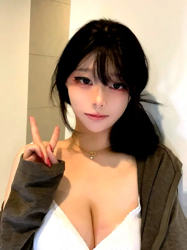 yingyinng_ instagram image archive image
