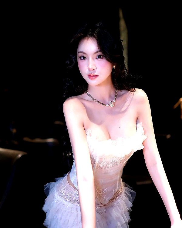 lyhythuedoxinh instagram image archive image