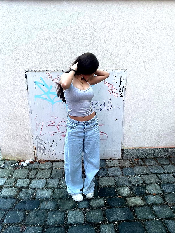 elviksi_07 instagram image archive image