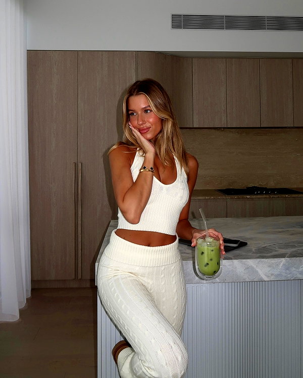 sophiebatzloff instagram image archive image