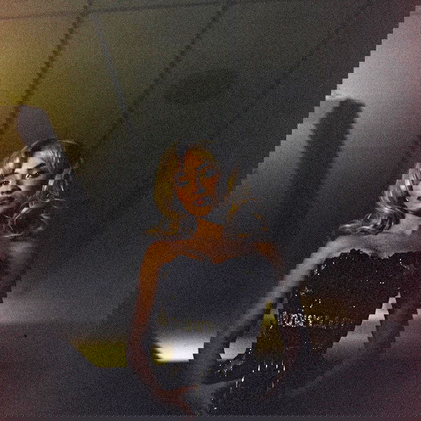 sabrinacarpenter sabrinacarpenter archive image