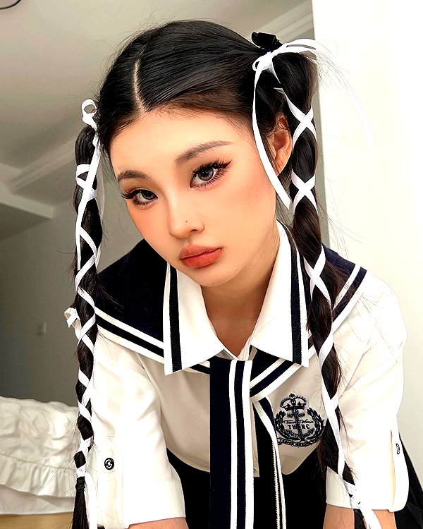 ll.lu1s instagram image archive image