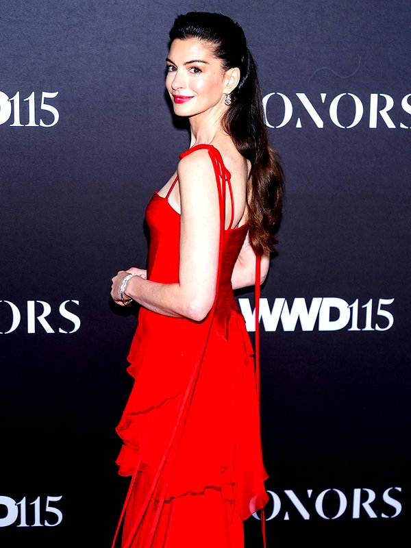 annehathaway instagram image archive image
