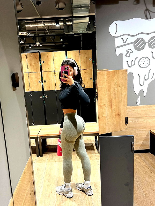 vanessa.rhd instagram image archive image
