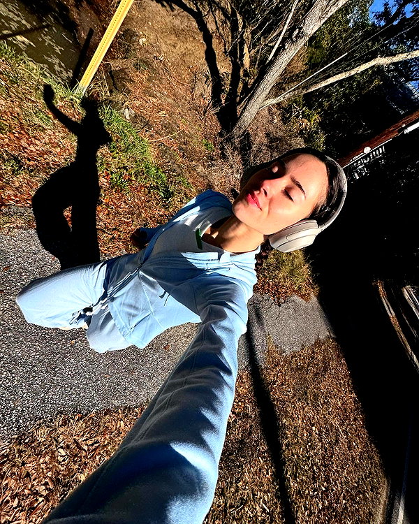 katelynernst3 instagram image archive image
