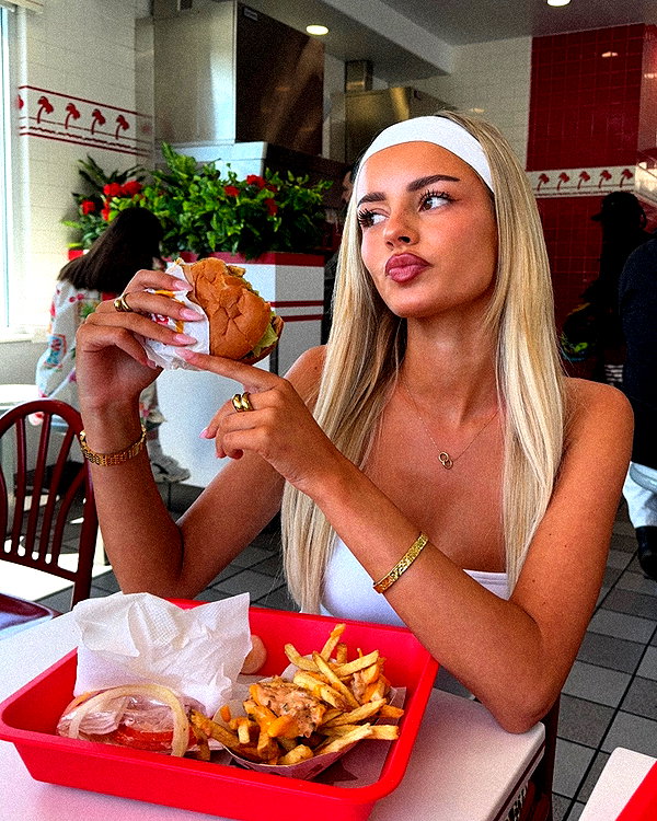 brontesheppeard instagram image archive image