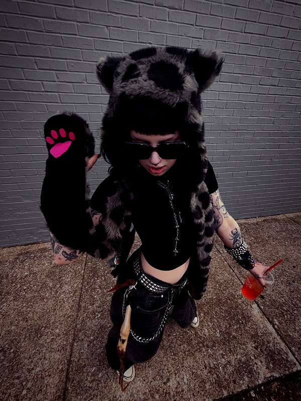 yeahimcaroline instagram image archive image