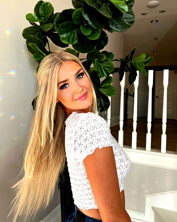 allie_dunn instagram image archive image