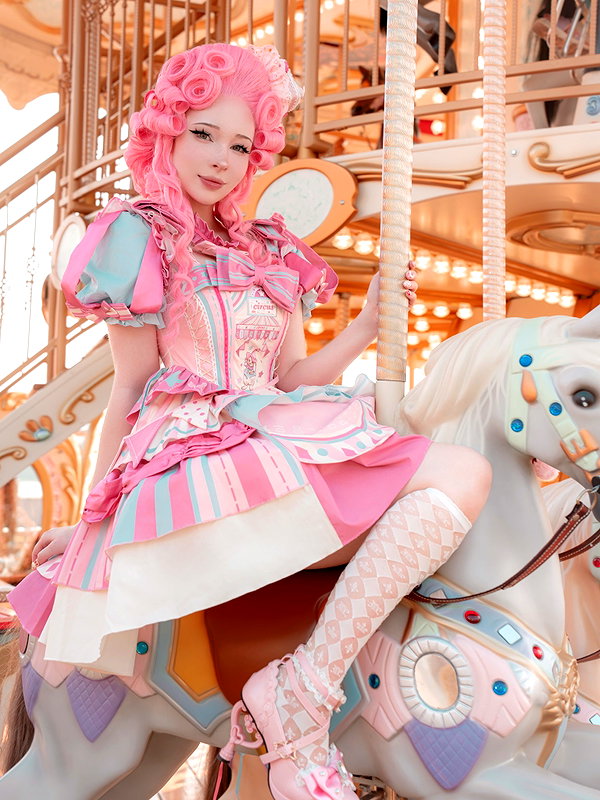 alina_thedoll instagram image archive image