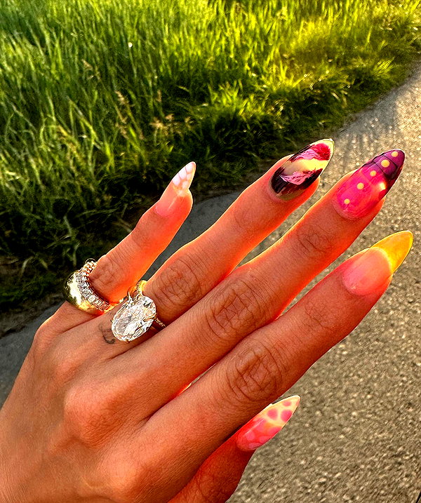 haileybieber instagram image archive image