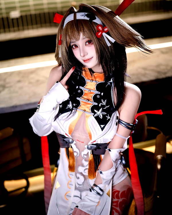 miee_cos instagram image archive image