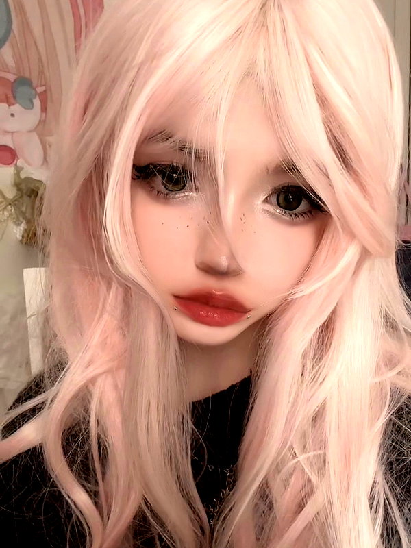 mie.llune instagram image archive image