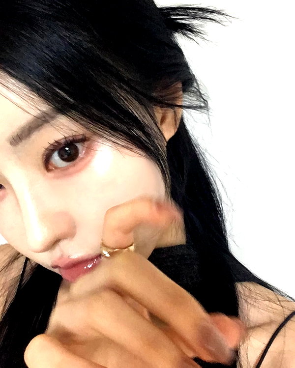 daxbin instagram image archive image