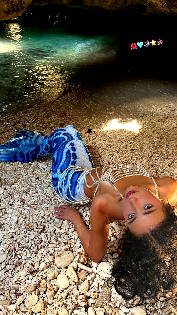 chloerosenbaum instagram image archive image