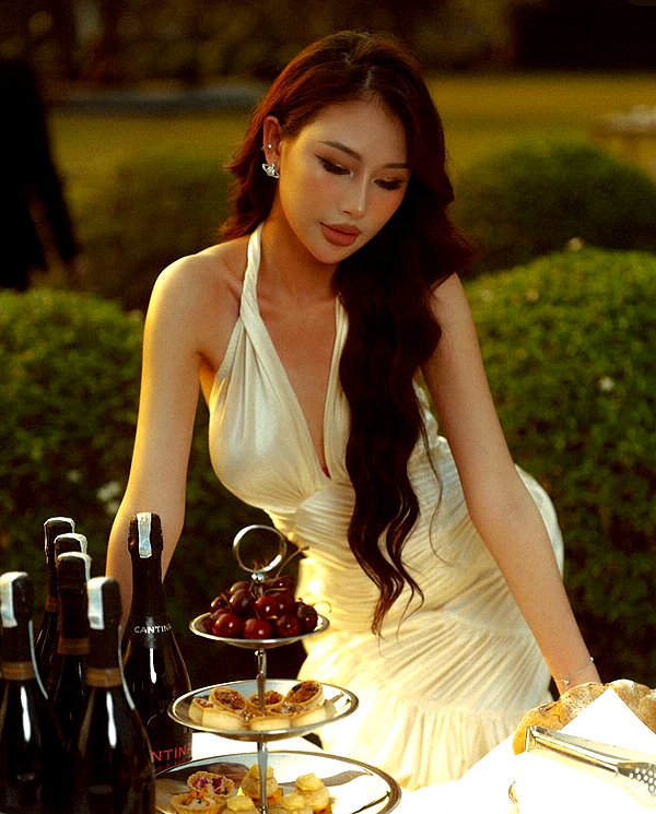 lyhythuedoxinh instagram image archive image