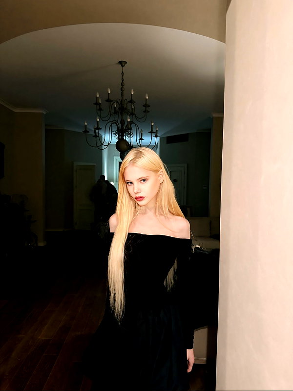 alisen.mari instagram image archive image