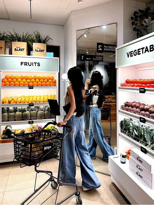 dear.zia instagram image archive image