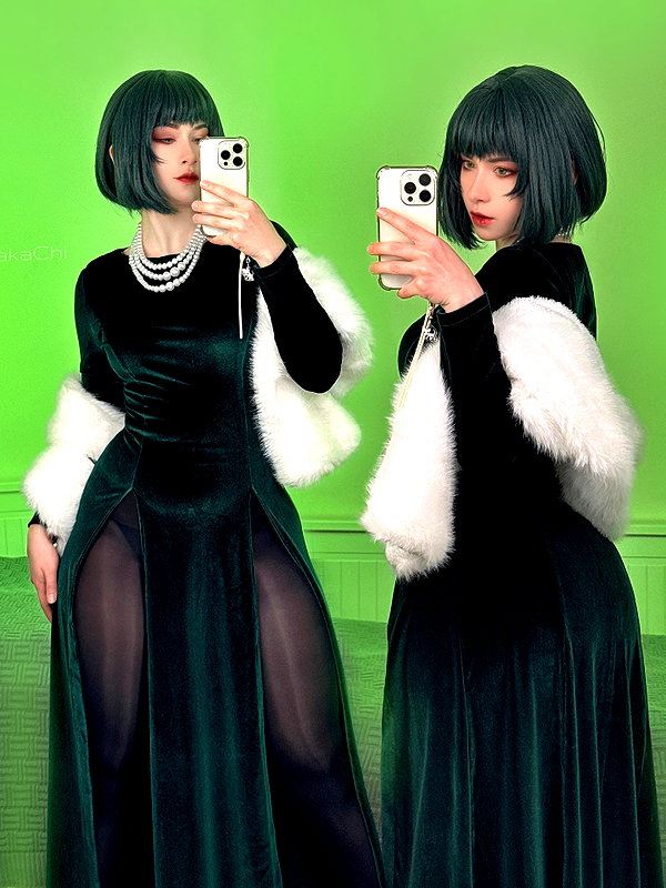 bakachi_cos instagram image archive image