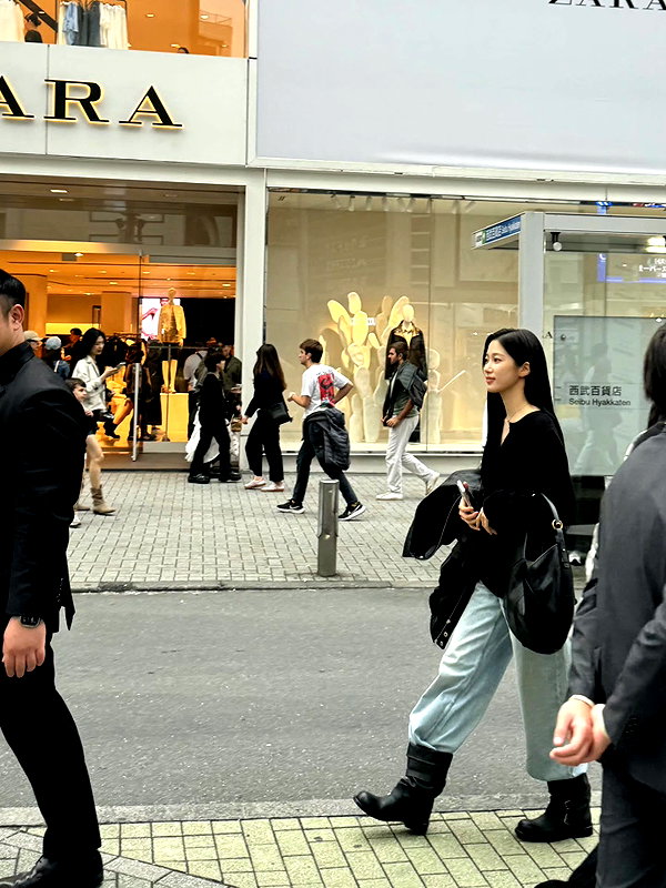 zuhazana instagram image archive image