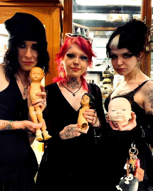 yeahimcaroline instagram image archive image