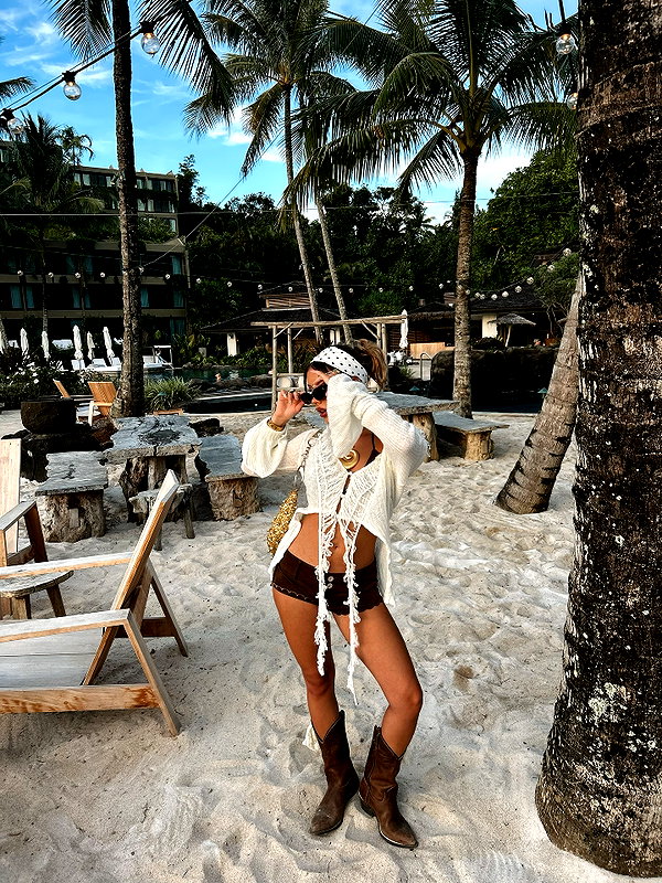 isavramirez instagram image archive image