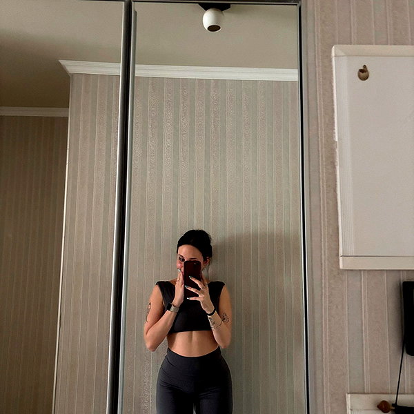 nicole.shpo instagram image archive image