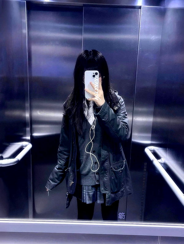 yxriev instagram image archive image