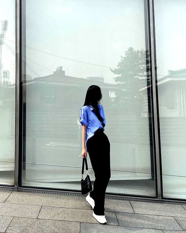 daxbin instagram image archive image