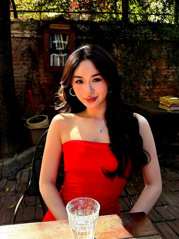 lyhythuedoxinh instagram image archive image