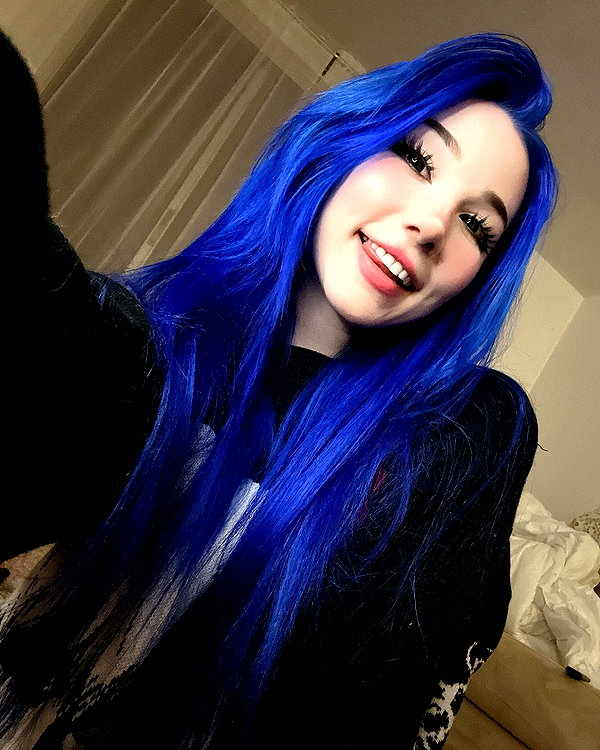 danielle.mercedie instagram image archive image