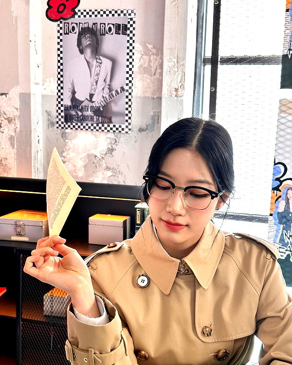 zuhazana instagram image archive image