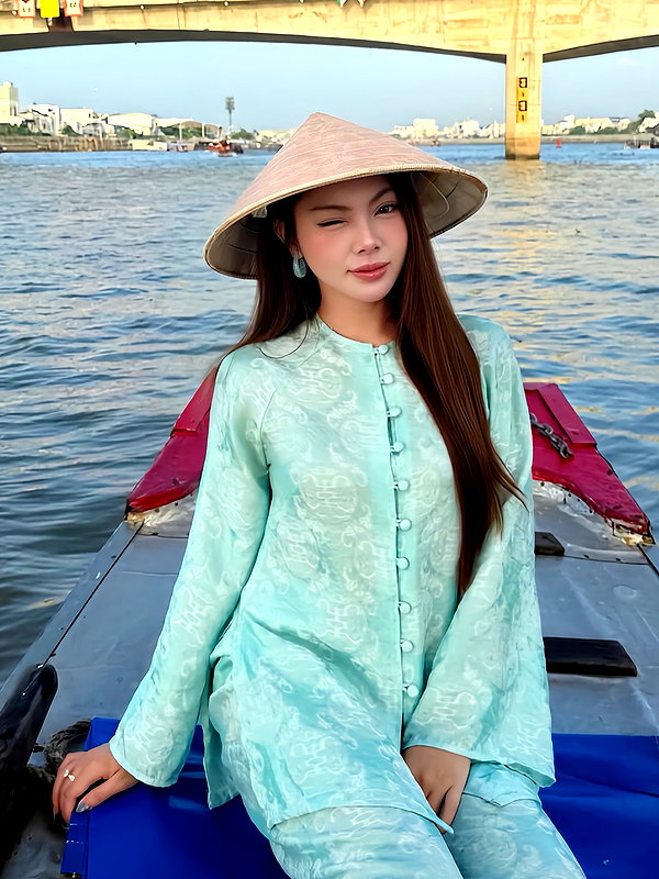 lyhythuedoxinh instagram image archive image