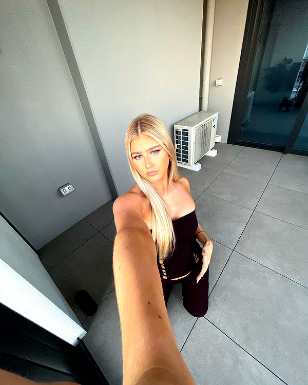 sophadophaa_ instagram image archive image