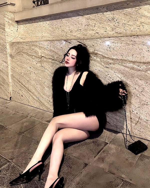 lyhythuedoxinh instagram image archive image