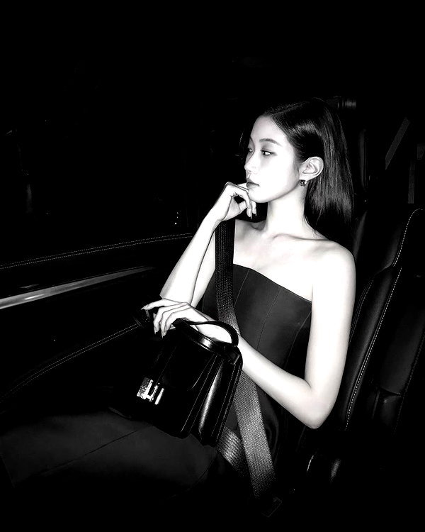 zuhazana instagram image archive image