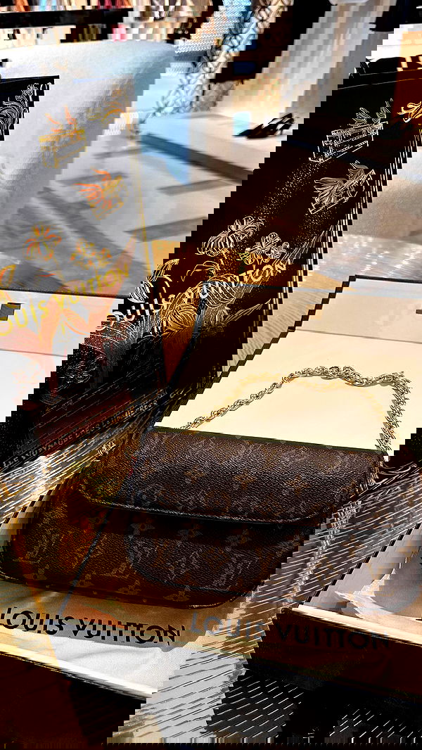 giangg._ giangg._ archive image