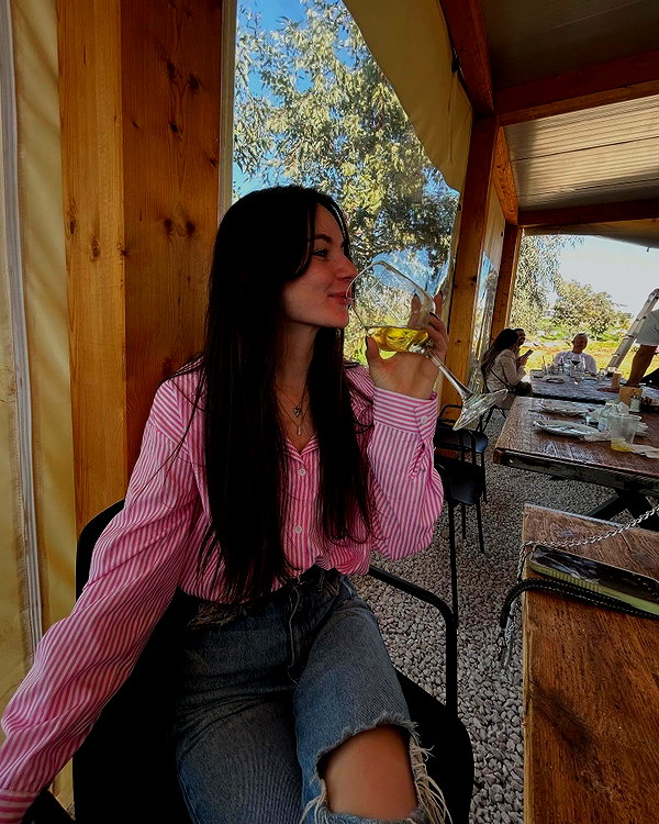 yasmin_kb instagram image archive image