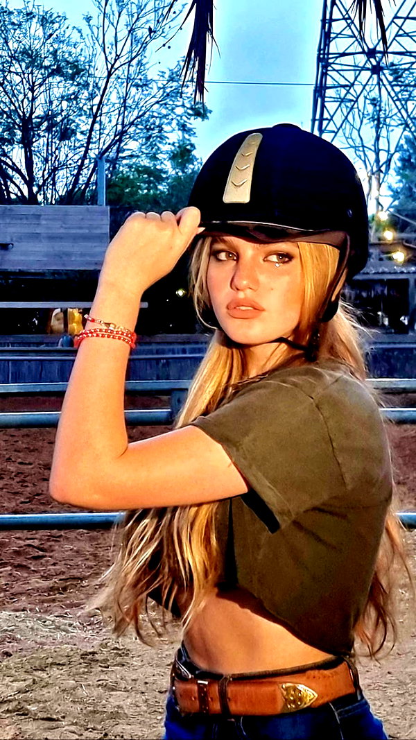 mikaveltman archive image