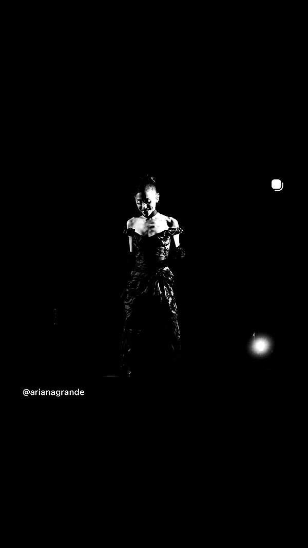 arianagrande instagram image archive image