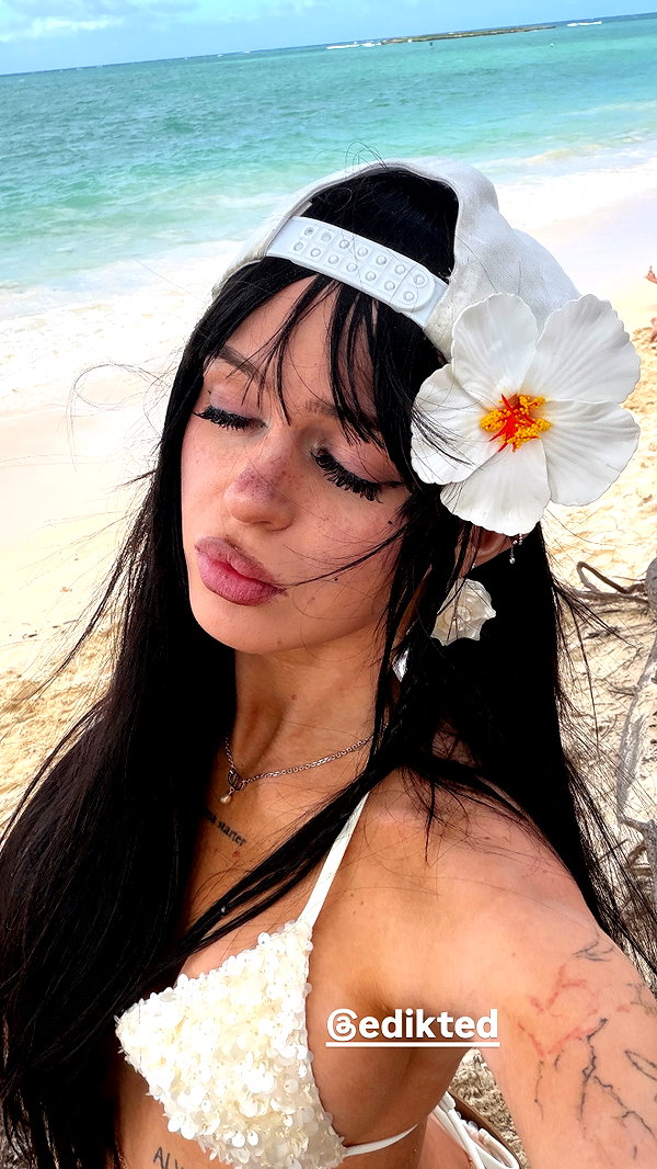 nevaaadaa instagram image archive image