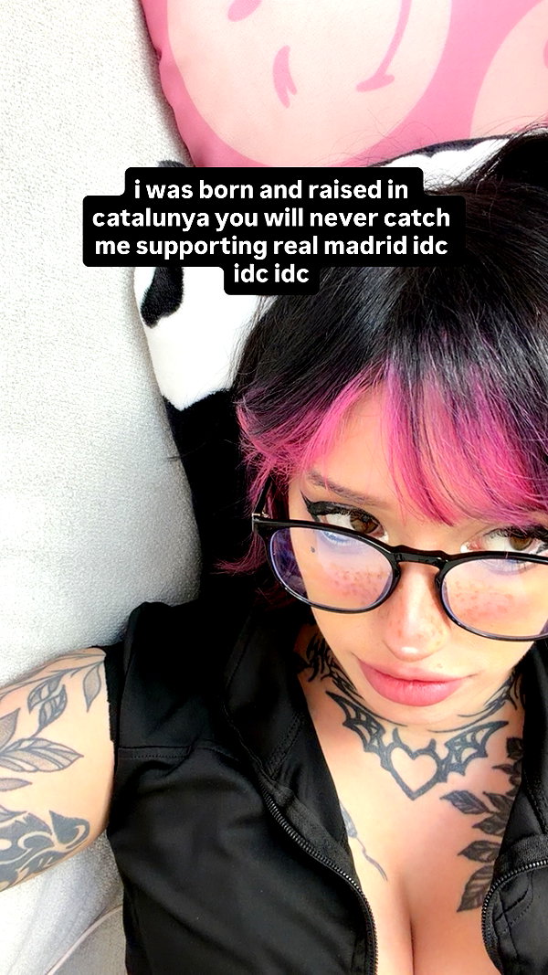 Archived image from @redroomromance on Instagram