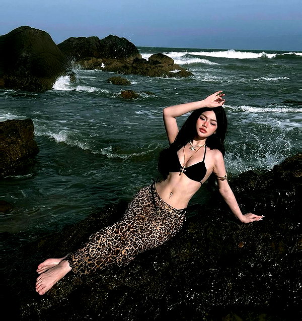 lyhythuedoxinh instagram image archive image