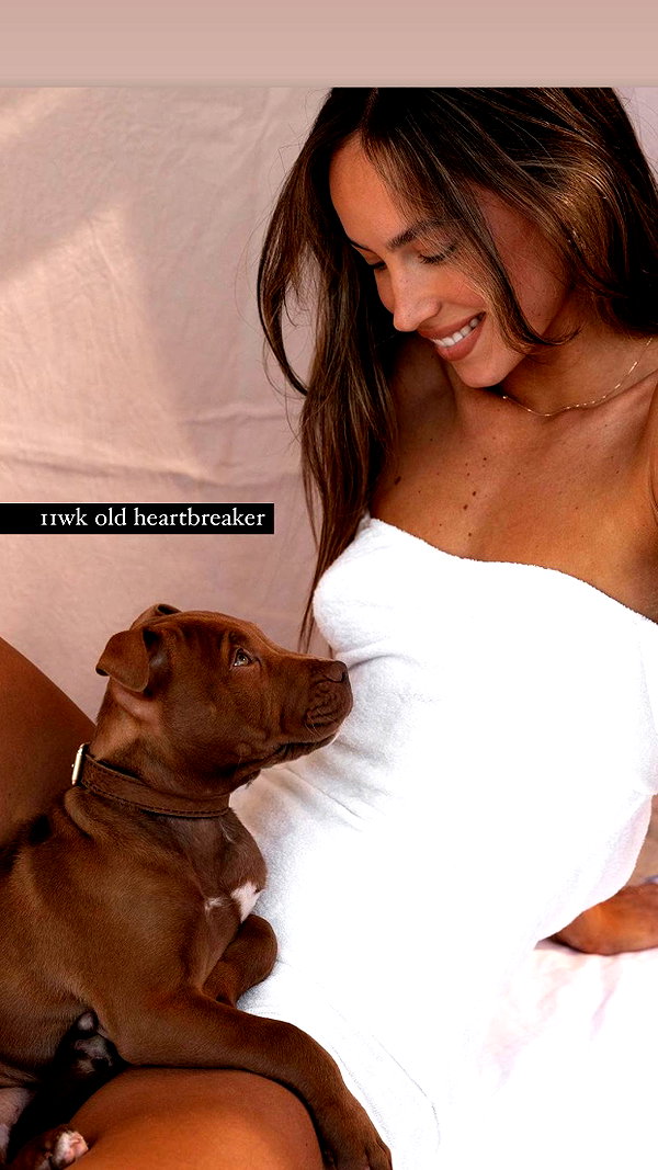 olivia.mathers instagram image archive image